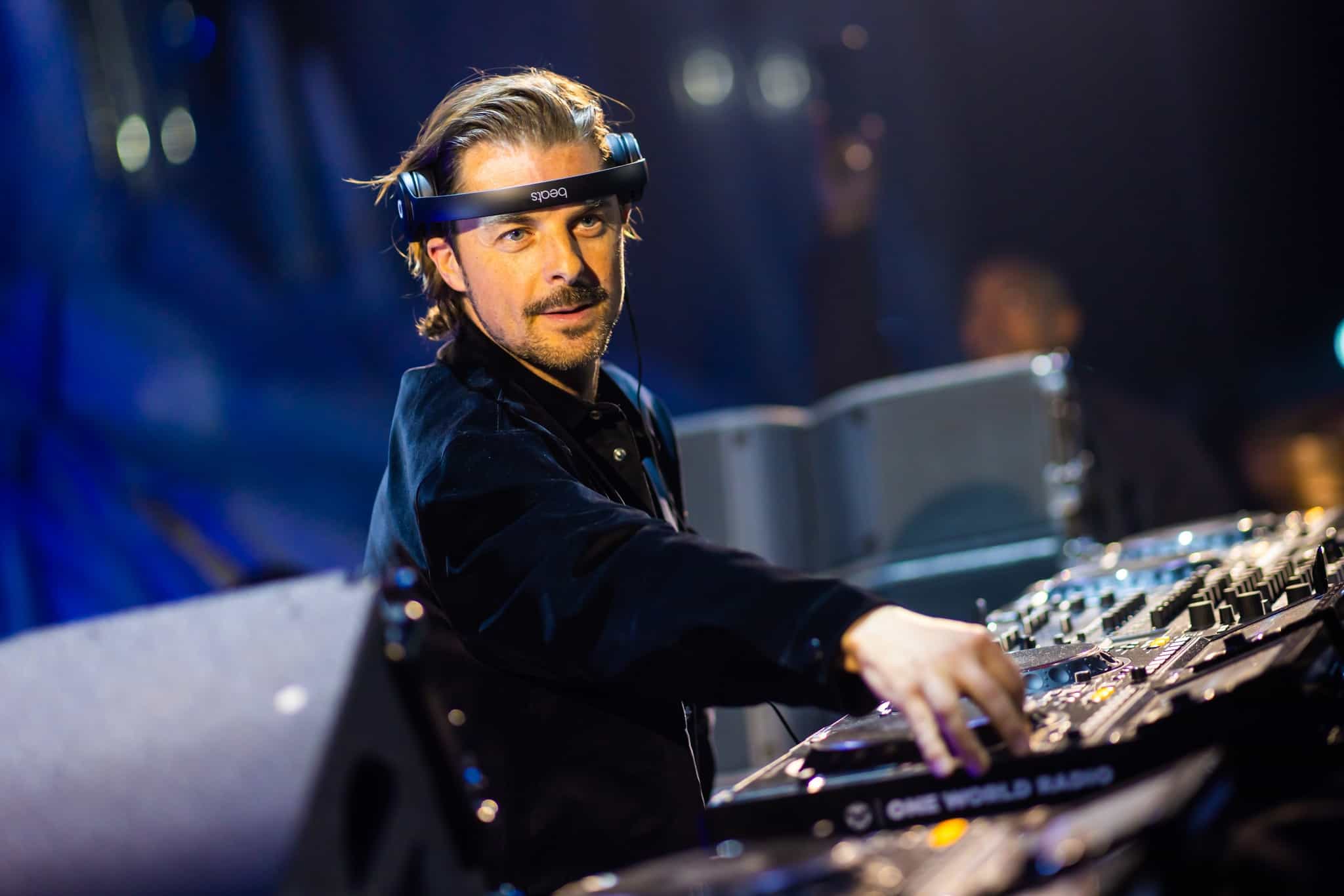Axwell