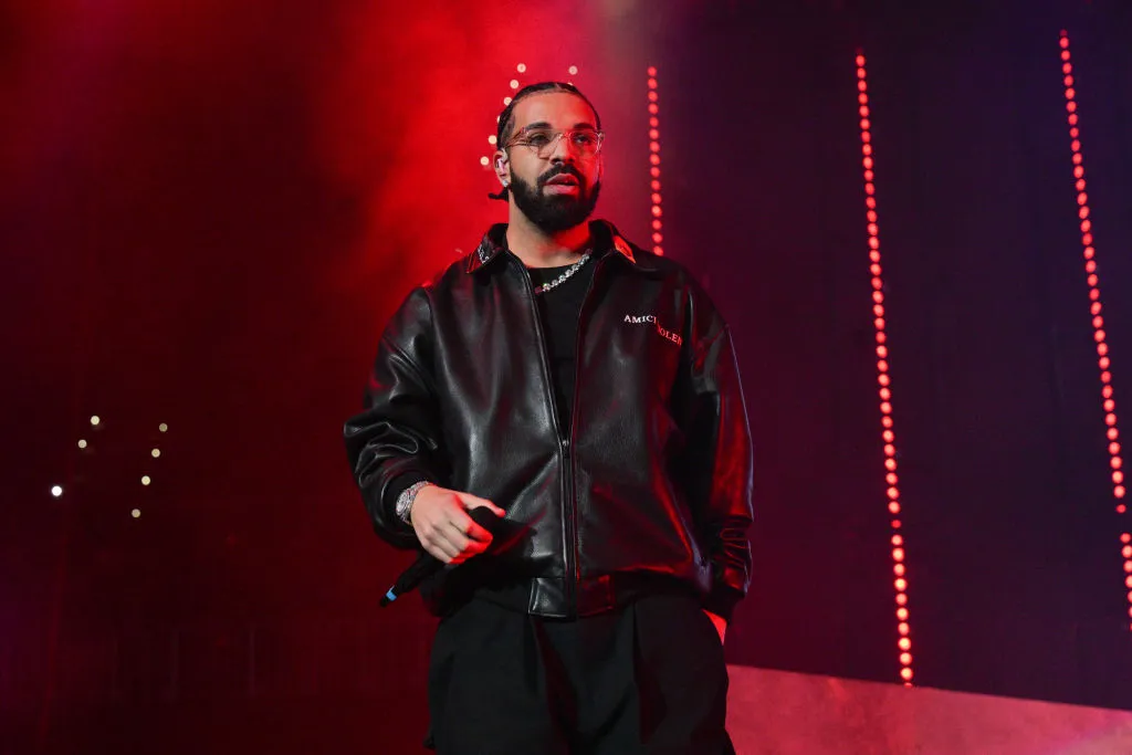 Drake makes Radio Songs history with 100 charted tracks